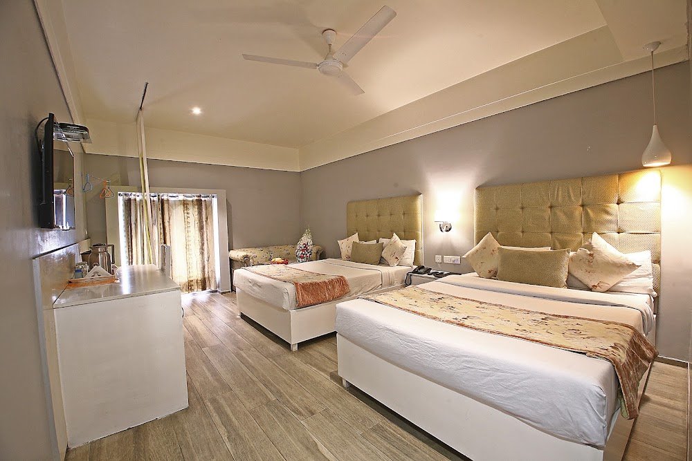 Hotel Emerald Chandigarh photo 3