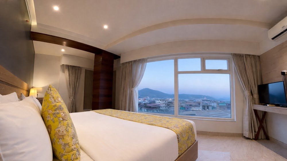 Hotel Daani Continental photo 2