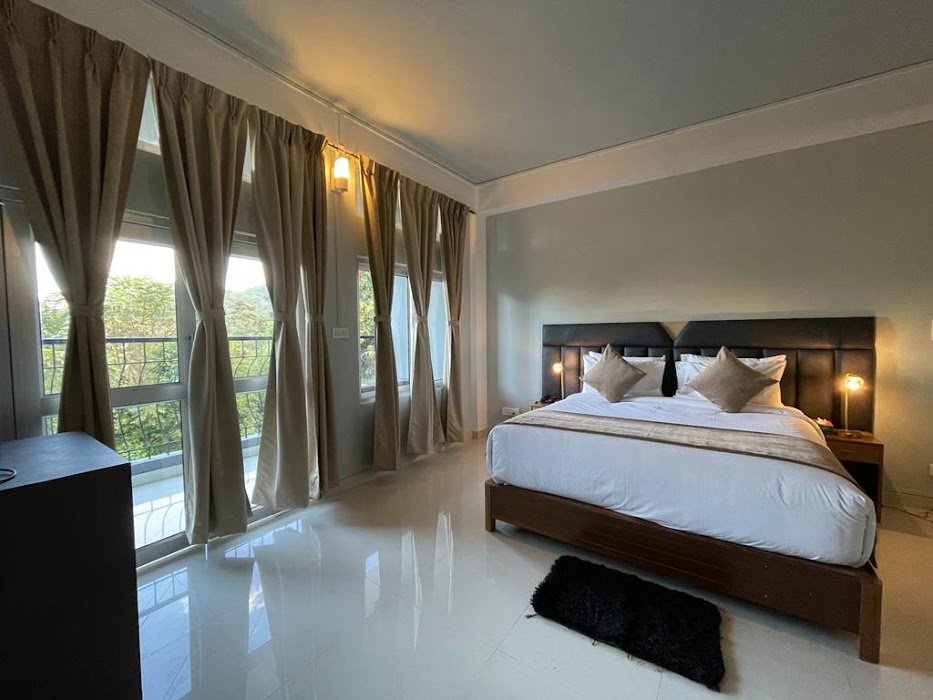 La Colline Resort