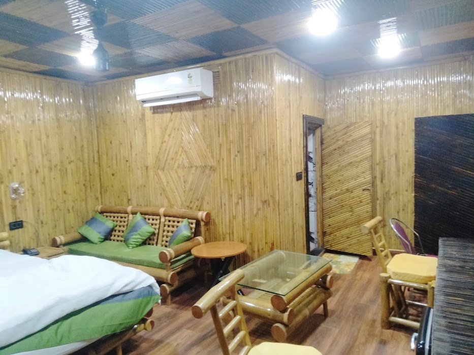 First Impression | Best Lawn in Varanasi | Best marriage lawn | Best resort for marriage photo 2